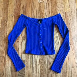 Long sleeve crop top